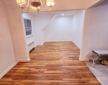 7718 271st Street - Photo Thumbnail 7