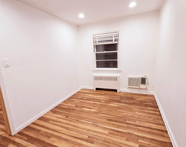 7718 271st Street - Photo Thumbnail 2
