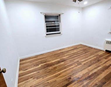7718 271st Street - Photo Thumbnail 4