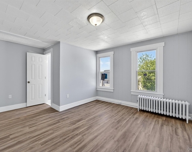 90 Montgomery Street - Photo Thumbnail 13