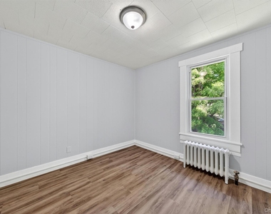 90 Montgomery Street - Photo Thumbnail 9