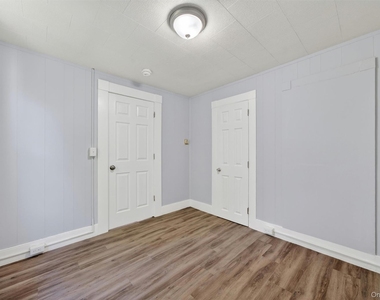 90 Montgomery Street - Photo Thumbnail 10