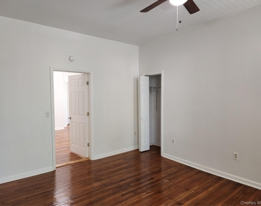 49 Carroll Street - Photo Thumbnail 8