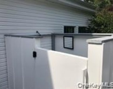 24 Bridle Path - Photo Thumbnail 27