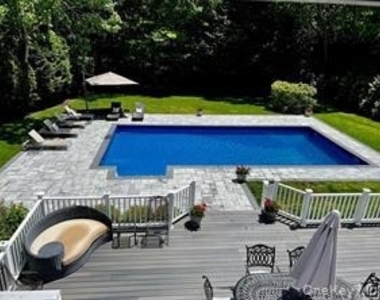 24 Bridle Path - Photo Thumbnail 1