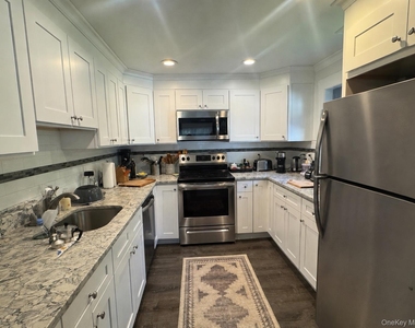 62 Whippoorwill Road E - Photo Thumbnail 5