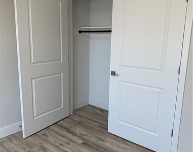 251 Livingston Avenue - Photo Thumbnail 11