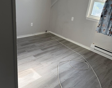 120 W Warren Street - Photo Thumbnail 6