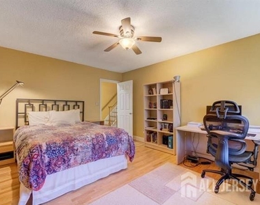 17 Ashford Drive - Photo Thumbnail 21