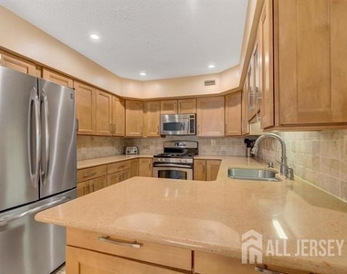 17 Ashford Drive - Photo Thumbnail 11