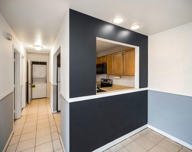 102 Picadilly Lane - Photo Thumbnail 6