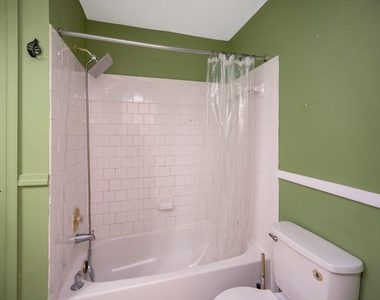 102 Picadilly Lane - Photo Thumbnail 16