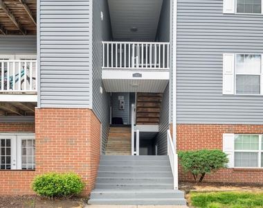 102 Picadilly Lane - Photo Thumbnail 21
