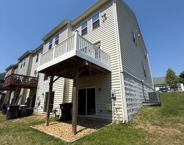123 Streamview Drive - Photo Thumbnail 20