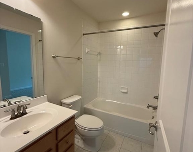 123 Streamview Drive - Photo Thumbnail 15