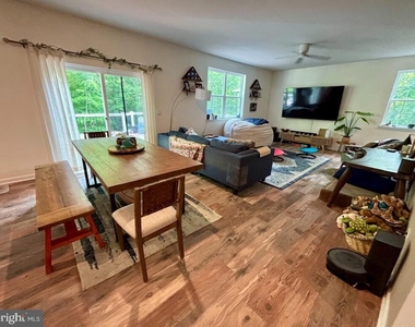 81 Pinewood Road - Photo Thumbnail 5