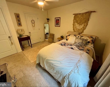 81 Pinewood Road - Photo Thumbnail 15