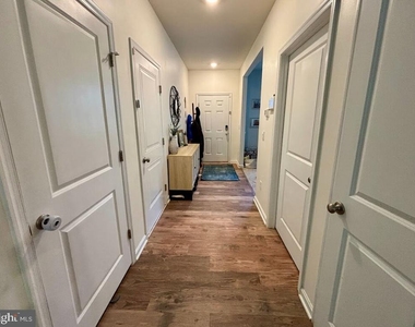 81 Pinewood Road - Photo Thumbnail 13