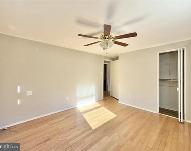 6806 Bob White Lane - Photo Thumbnail 11