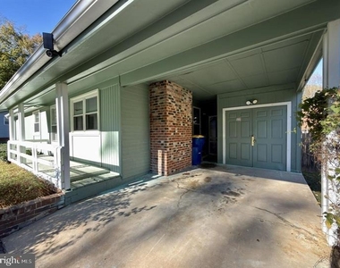 6806 Bob White Lane - Photo Thumbnail 2