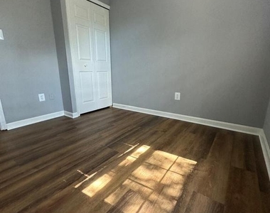10918 Pope Street - Photo Thumbnail 24