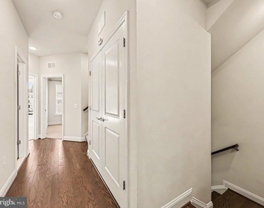1900 Greenbriar Hall Road - Photo Thumbnail 8