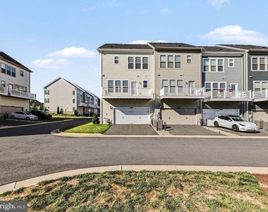 1900 Greenbriar Hall Road - Photo Thumbnail 25