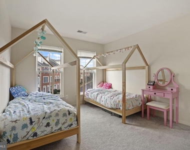 22886 Livingston Terrace - Photo Thumbnail 18