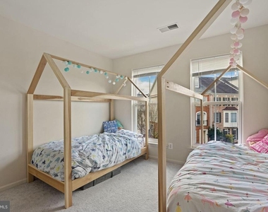 22886 Livingston Terrace - Photo Thumbnail 19