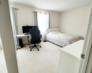 5929 Wild Brook Court - Photo Thumbnail 13