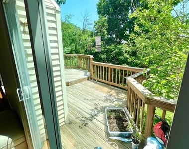5929 Wild Brook Court - Photo Thumbnail 10