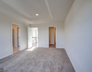 14596 Lakestone Drive - Photo Thumbnail 24