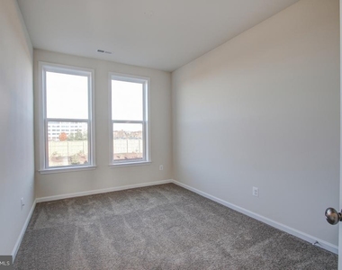14596 Lakestone Drive - Photo Thumbnail 18