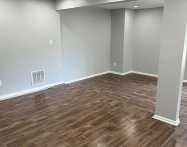 2171 Oram Place - Photo Thumbnail 7