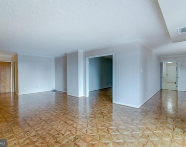 1800 Old Meadow Road - Photo Thumbnail 3