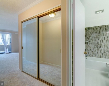 1800 Old Meadow Road - Photo Thumbnail 10