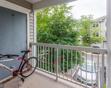 12852 Fair Briar Lane - Photo Thumbnail 13