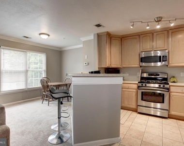 12852 Fair Briar Lane - Photo Thumbnail 5