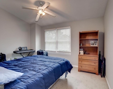12852 Fair Briar Lane - Photo Thumbnail 15