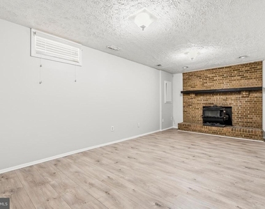 4600 Brentleigh Court - Photo Thumbnail 26