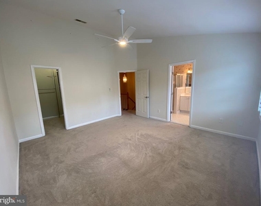6623 Frost Lake Lane - Photo Thumbnail 21