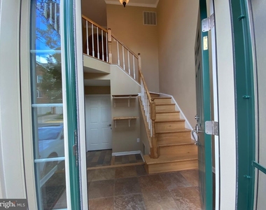 6623 Frost Lake Lane - Photo Thumbnail 2
