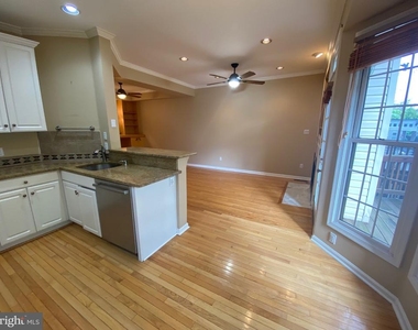 6623 Frost Lake Lane - Photo Thumbnail 13