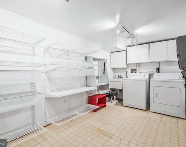7030 Donna Circle - Photo Thumbnail 24