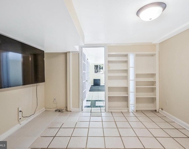 7030 Donna Circle - Photo Thumbnail 18
