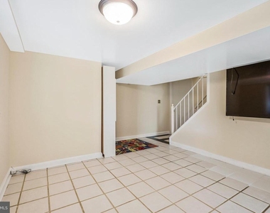 7030 Donna Circle - Photo Thumbnail 17