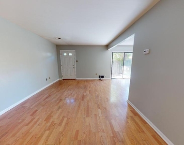 3836 Miramonte Place - Photo Thumbnail 4
