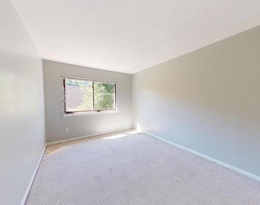 3836 Miramonte Place - Photo Thumbnail 16