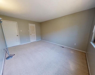 3836 Miramonte Place - Photo Thumbnail 19