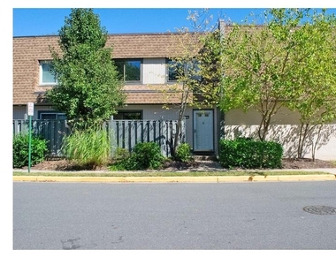 3836 Miramonte Place - Photo Thumbnail 29